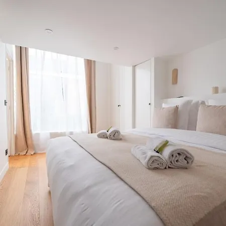 Apartment Chic Parisian Loft In Bastille Area